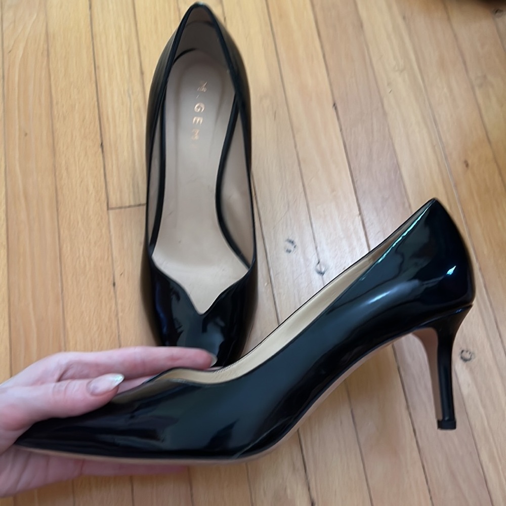 M Gemi Rivista Black Patent Leather Pump Size 39